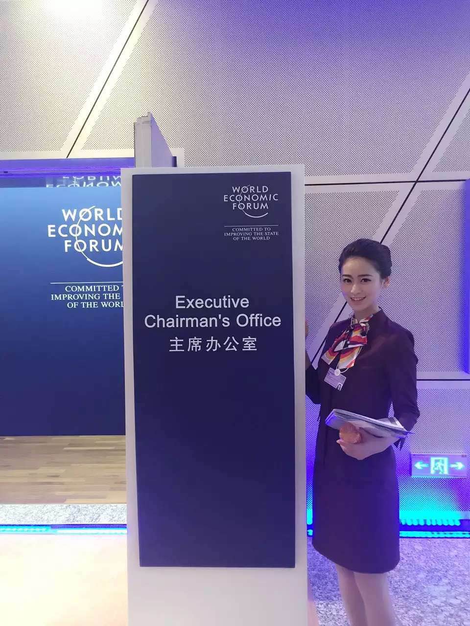 69堂
志愿者在服务中