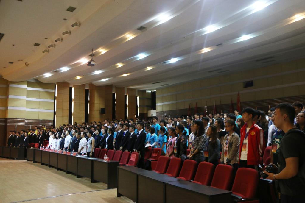 69堂
召开第十次学生代表大会