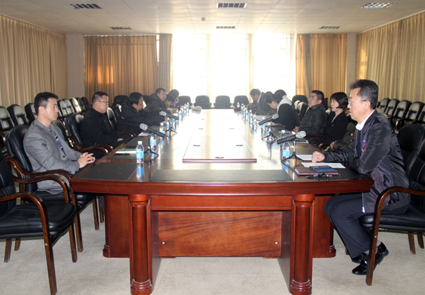 学院党委理论学习中心组召开扩大学习会